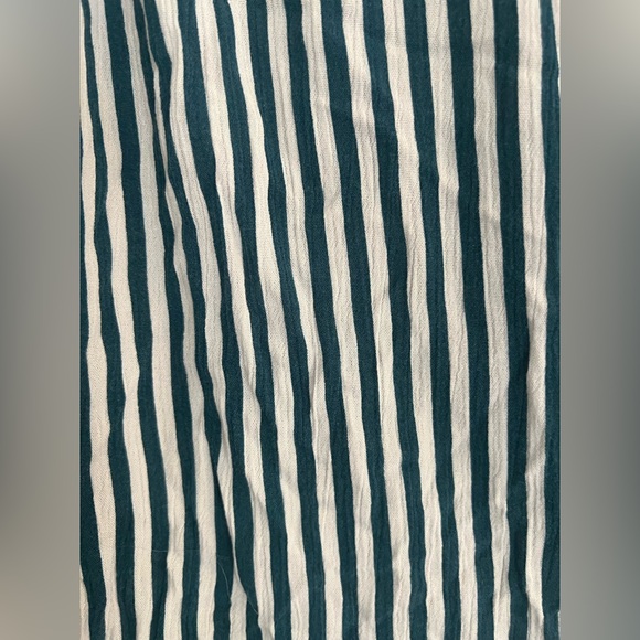 Torrid Cover Up - Picture 5 of 5